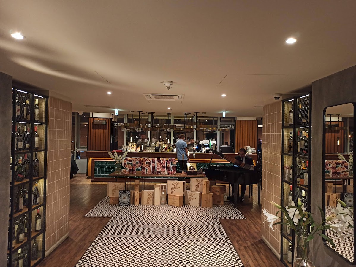 Nor Sky Casual Restaurant